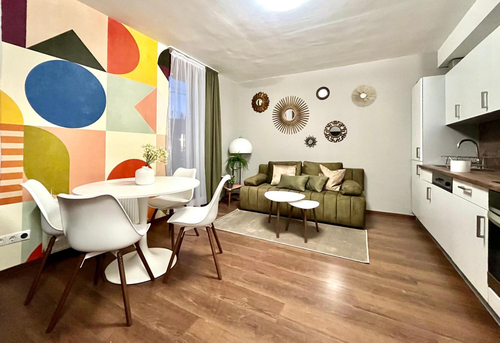 Leda Deluxe Apartment Budapest Bagian luar foto